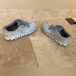 On Cloud 5 Womens Shoes